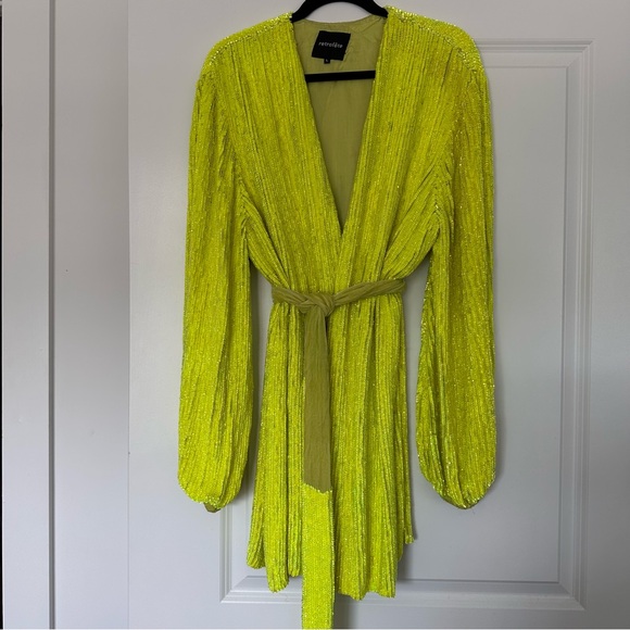 Retrofête (L) Gabriella Chartreuse Sequin Robe Wrap Dress- Velvet Tie Waist Mini - Picture 2 of 13